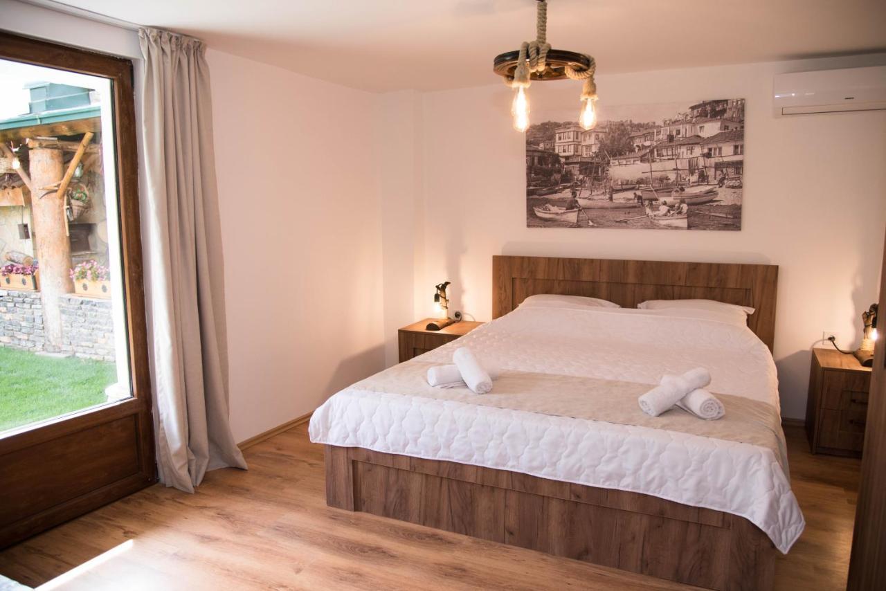 Guest House La Baja Охрид Екстериор снимка