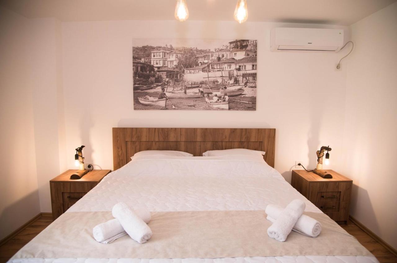 Guest House La Baja Охрид Екстериор снимка