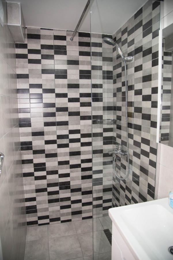 Guest House La Baja Охрид Екстериор снимка